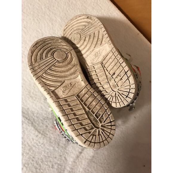 Jordan 1 Mid Over-Print Logos Youth size 3Y - Picture 8 of 8